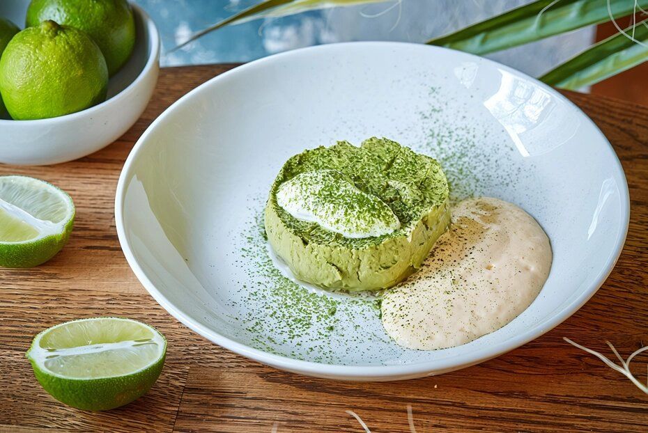 Матча-авокадо: спокойное сочетание вкуса и пользы