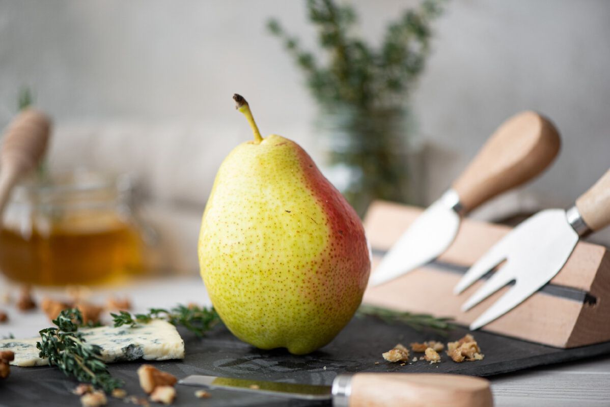 Легкая подача осени: груши с голубым сыром и медом