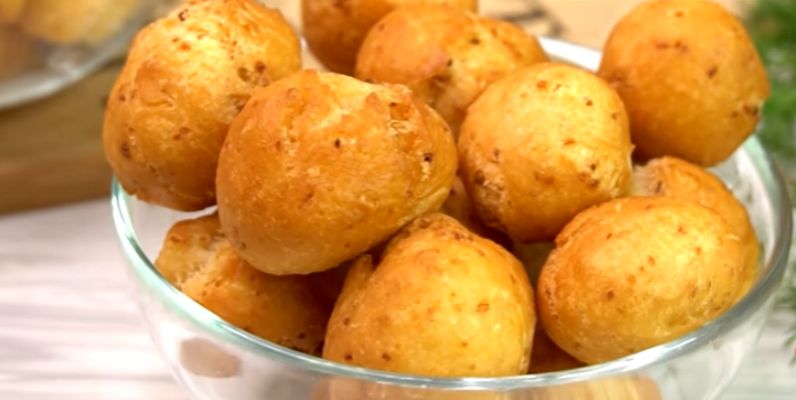 Как с помощью кефира приготовить легкие пончики на завтрак