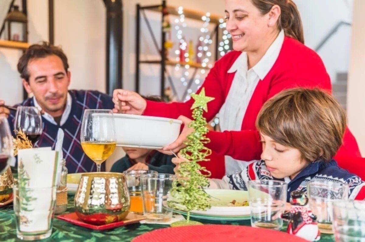 Согласно рекомендациям, нижегородцам стоит помнить о сроках хранения новогодних блюд