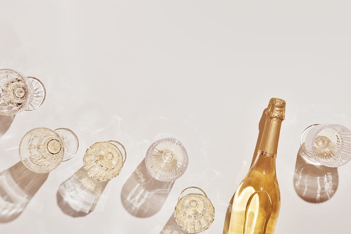 Что стоит за «детским шампанским»: безопасен ли этот напиток для детей?