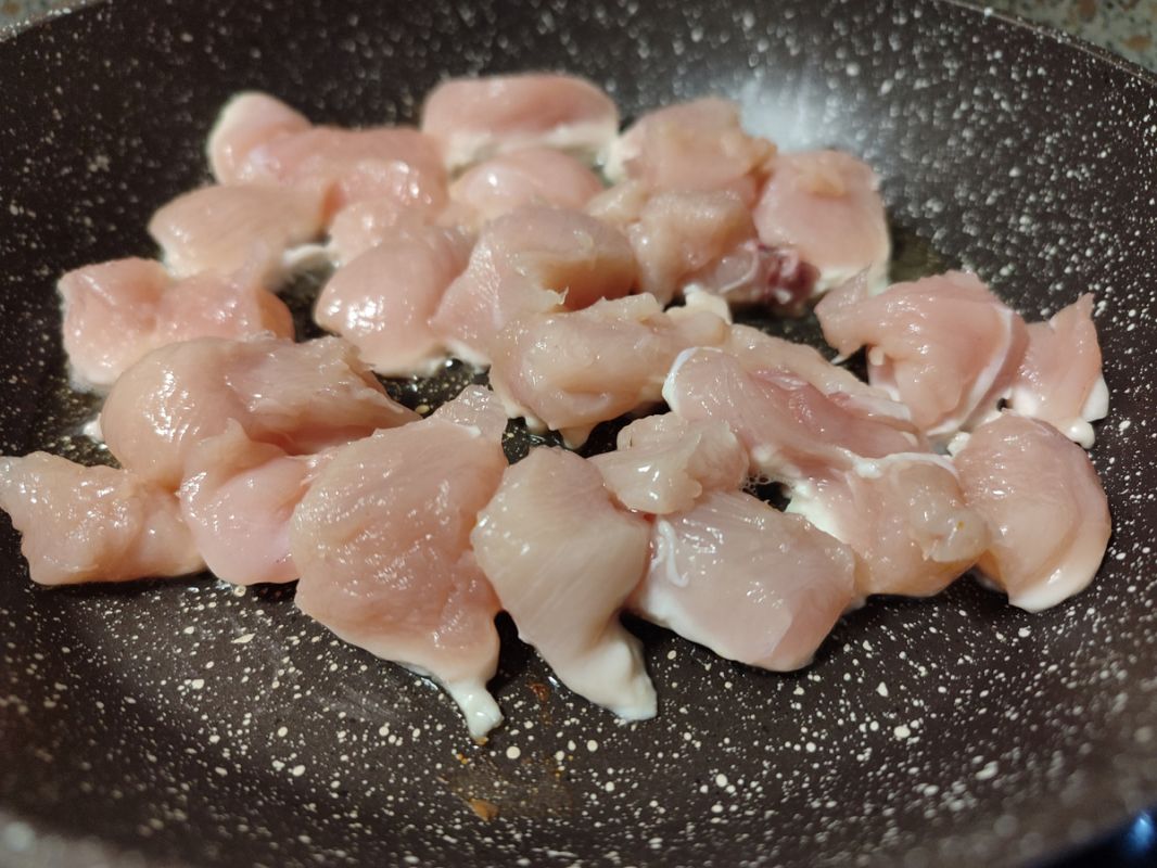 Когда аппетиты растут: бюджетные блюда на сковороде для каждодневного угощения