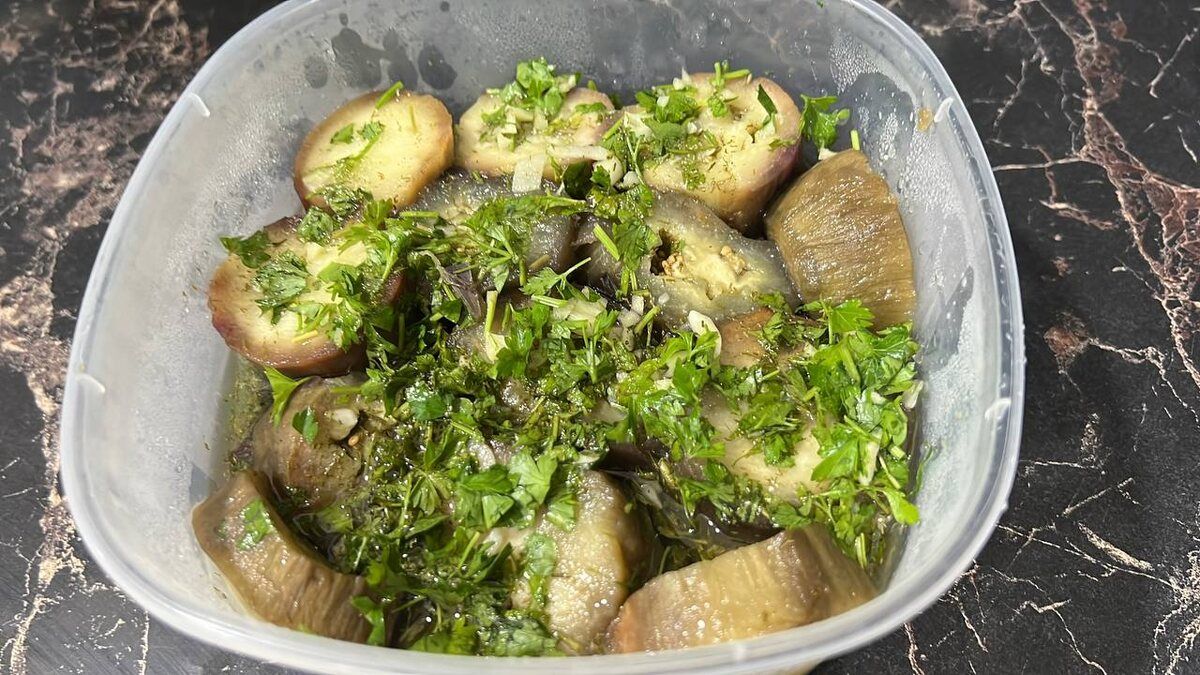 Неповторимая закуска из баклажанов: простота и вкус в одном блюде