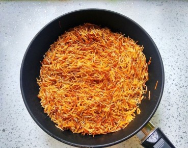 Необычное блюдо: как жареная вермишель по-турецки завоевала сердца гурманов