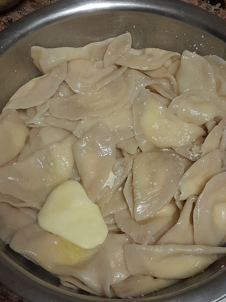 Секрет идеального теста для вареников: как добиться удачного результата