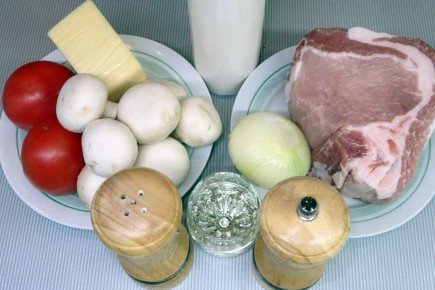 Мясо по-купечески с грибами