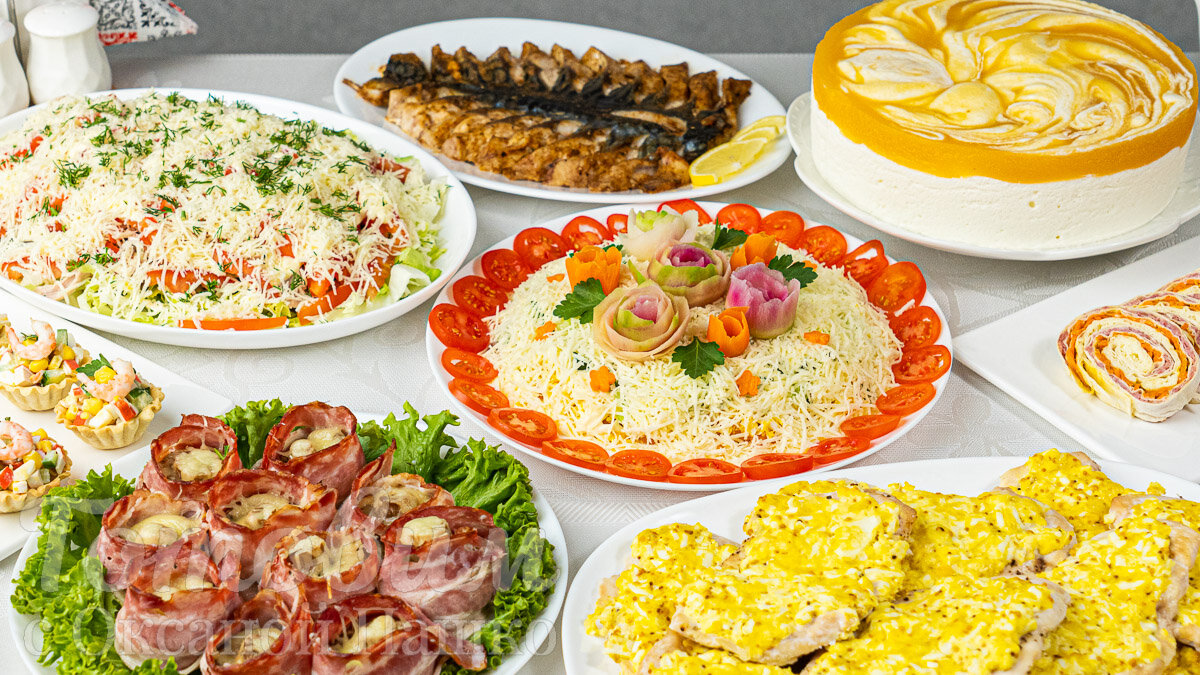 Идеальное меню на 8 марта: праздничный стол из восьми изысканных блюд