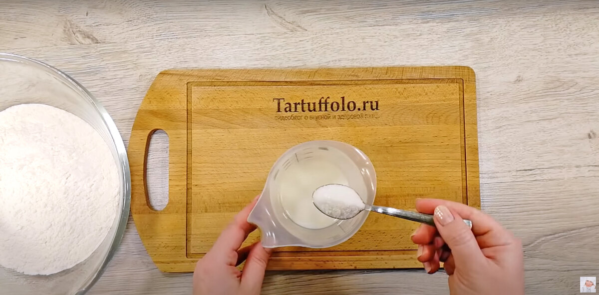 Ирресистимые пампушки с сырно-яичной заливкой: идеальный завтрак