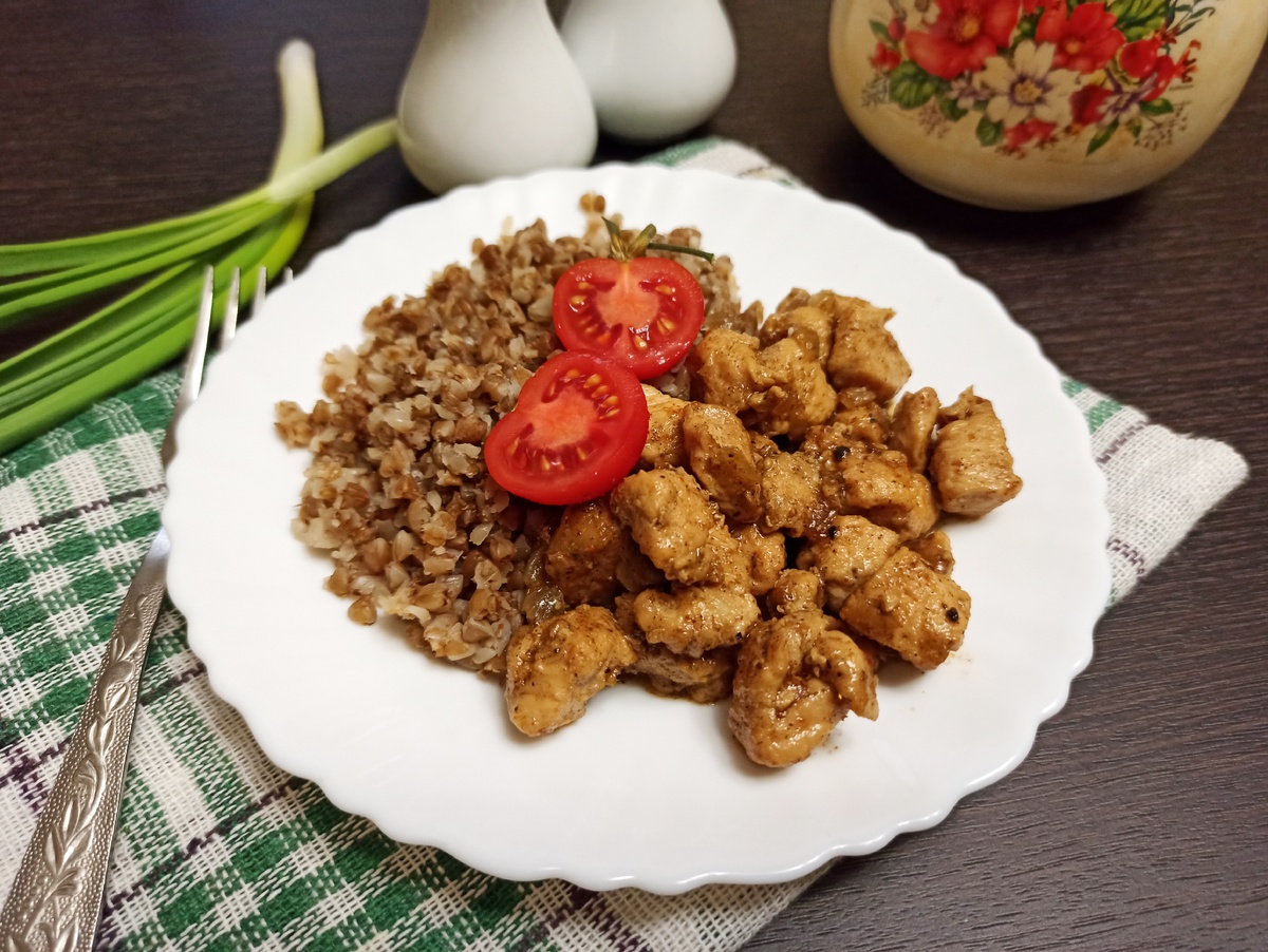 Куриная грудка с солодом: легкий ужин с копченым ароматом