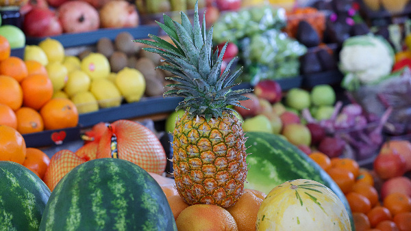 Здоровое питание после 60: какие фрукты и овощи выбирают эксперты