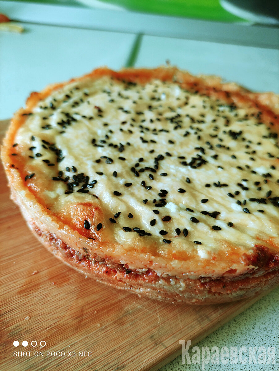 Вкусный кето пирог с мясом и сыром для настоящих гурманов