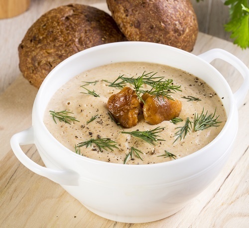 Суп из лисичек со сливками: как насладиться грибным сезоном