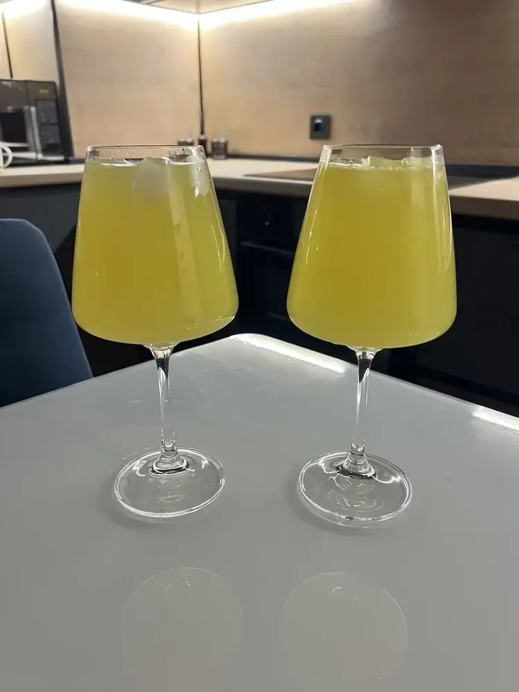 Коктейльный рай: два ярких рецепта для вашего праздника