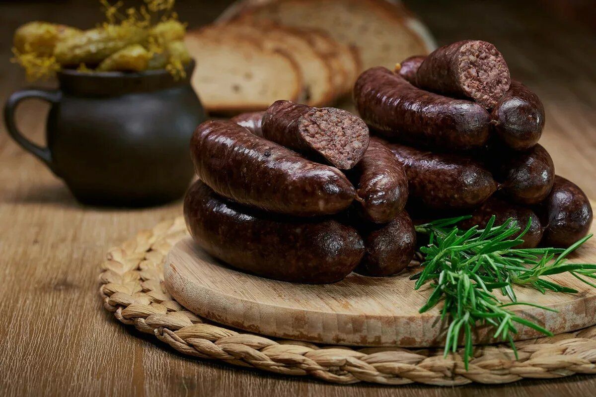 Кровяная колбаса: от древних традиций до современных гастрономических шедевров