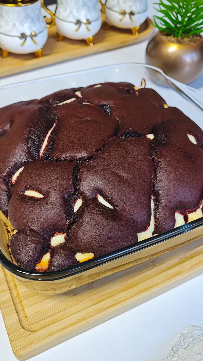 Уникальный шоколадный пирог с нежной творожной начинкой