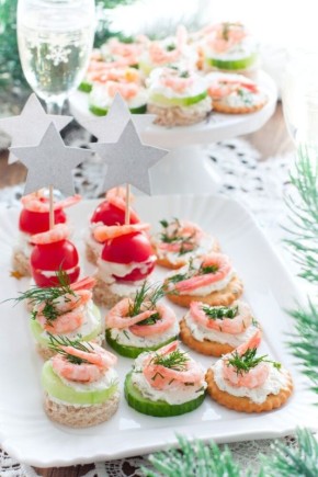 Простые канапе с креветками: удивите гостей на празднике